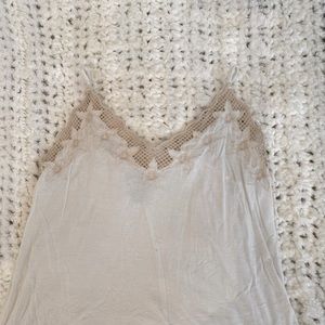 American Eagle white and cream soft & sexy tank